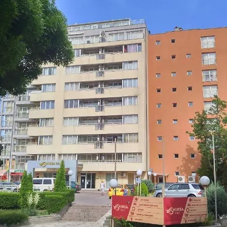 Cozy 1 Bed With Sea View & Pool Διαμέρισμα Βάρνα